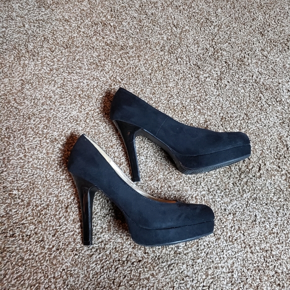 Mossimo Heels - Picture 3 of 7